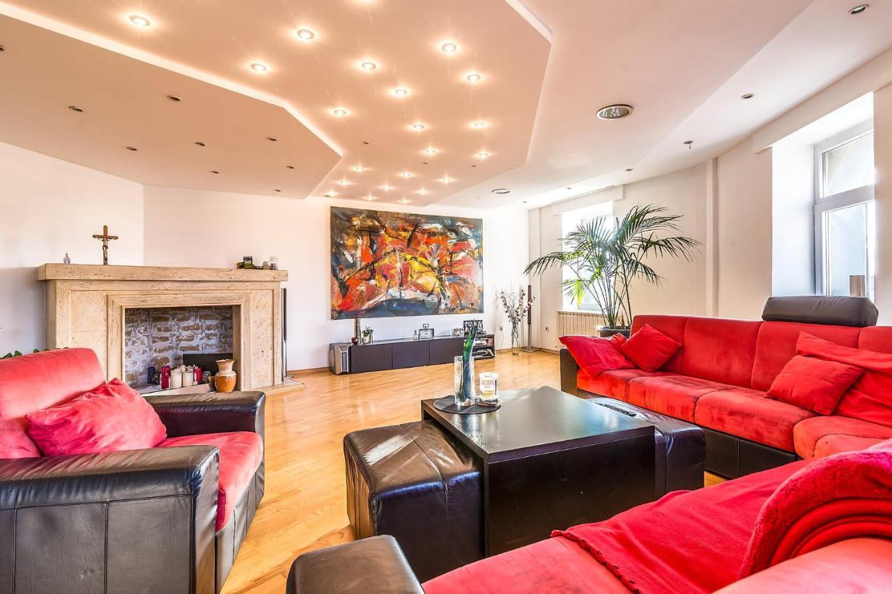 Modern City-Centre Penthouse With Spectacular Views / 135Sqm 萨格勒布 外观 照片